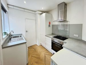 Photo 5- click for photo gallery